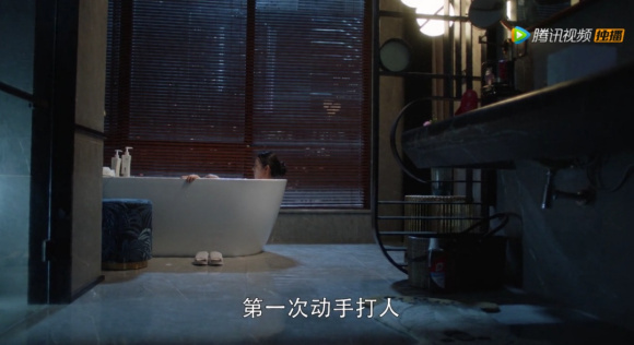 《三十而已》顧佳現實(shí)版中的家