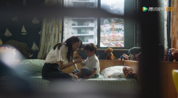 《三十而已》顧佳現實(shí)版中的家